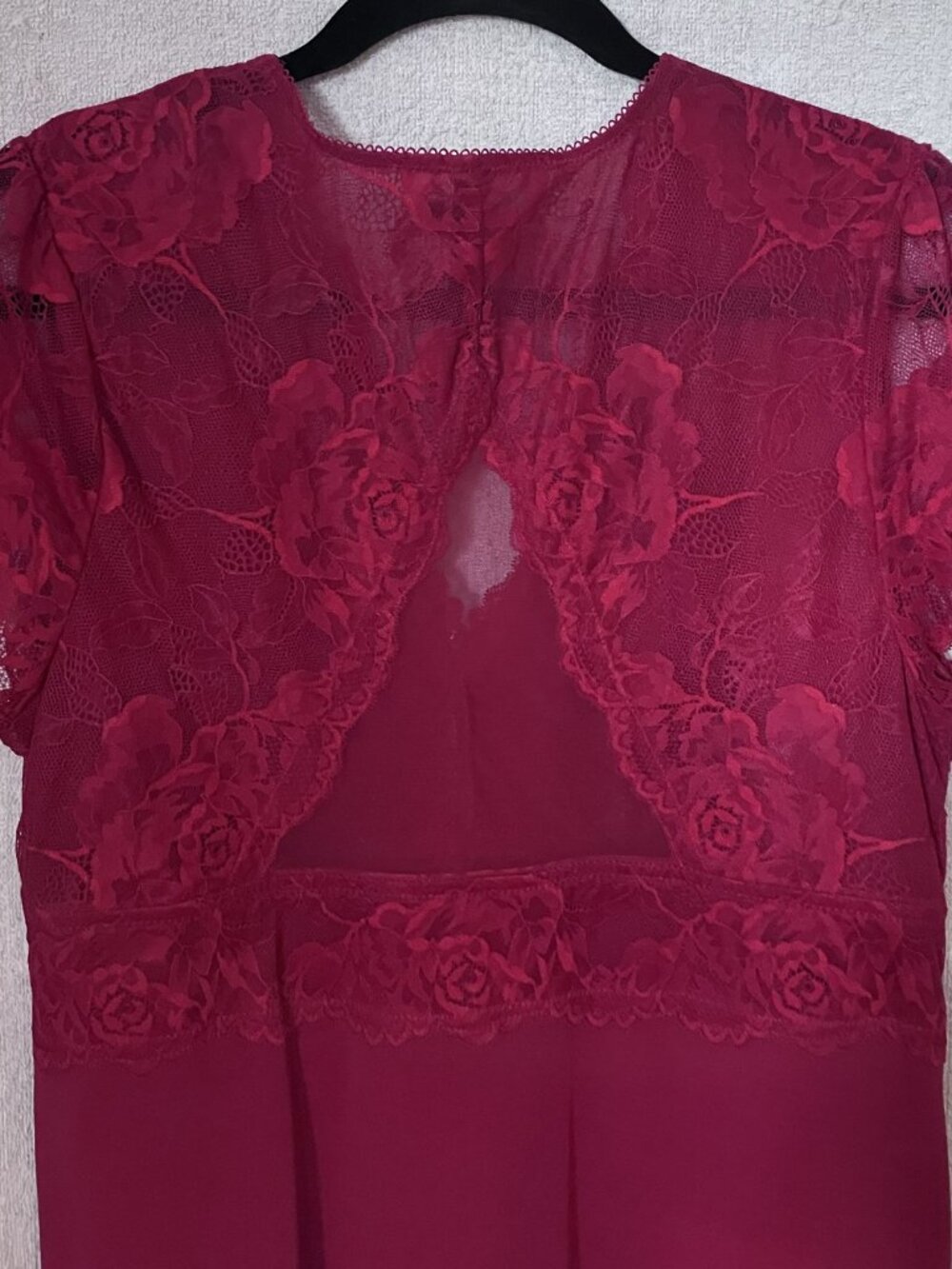 Torrid Size 1 (14-16) Red Lace V-Neck Open Back Bodysuit with Short Sleeves NWT - Picture 5 of 11
